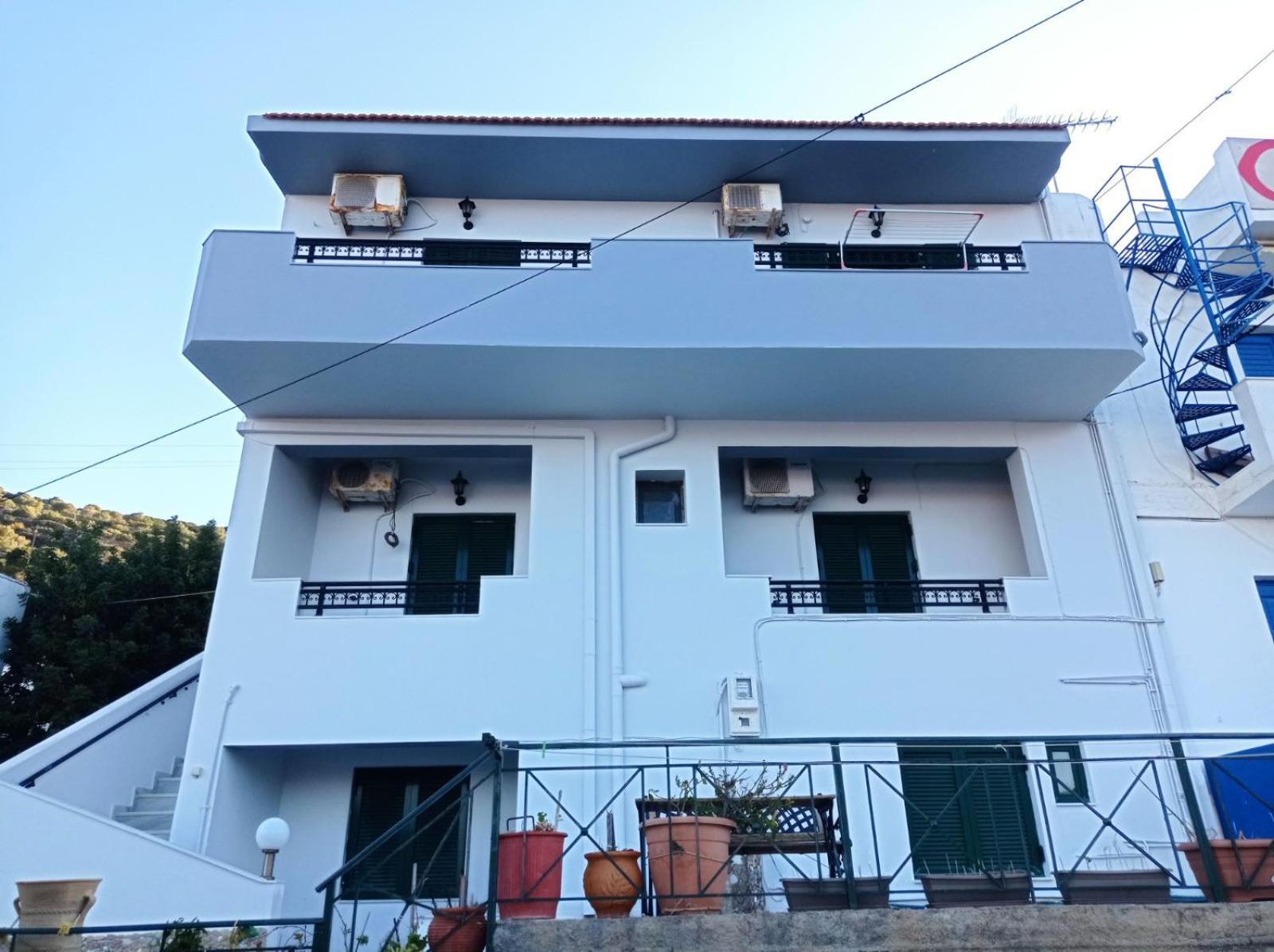 פורני איקריאס Limanaki Studios מראה חיצוני תמונה