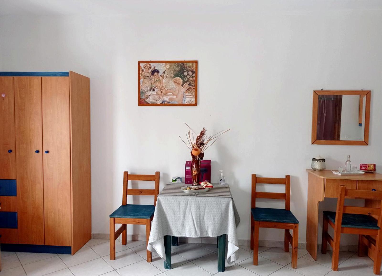 פורני איקריאס Limanaki Studios מראה חיצוני תמונה